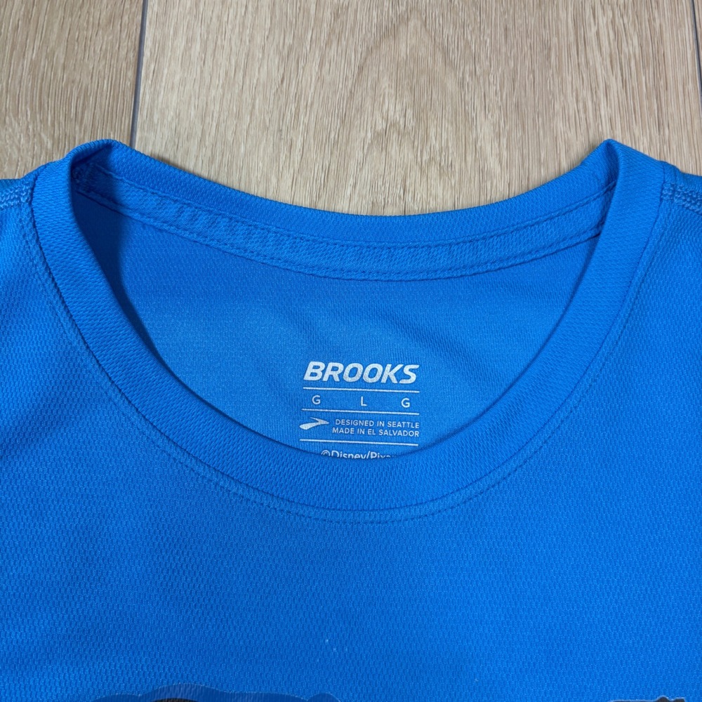 Brooks runDisney 2025 Springtime Surprise 10 Miler The Incredibles Shirt Large - Picture 3 of 8